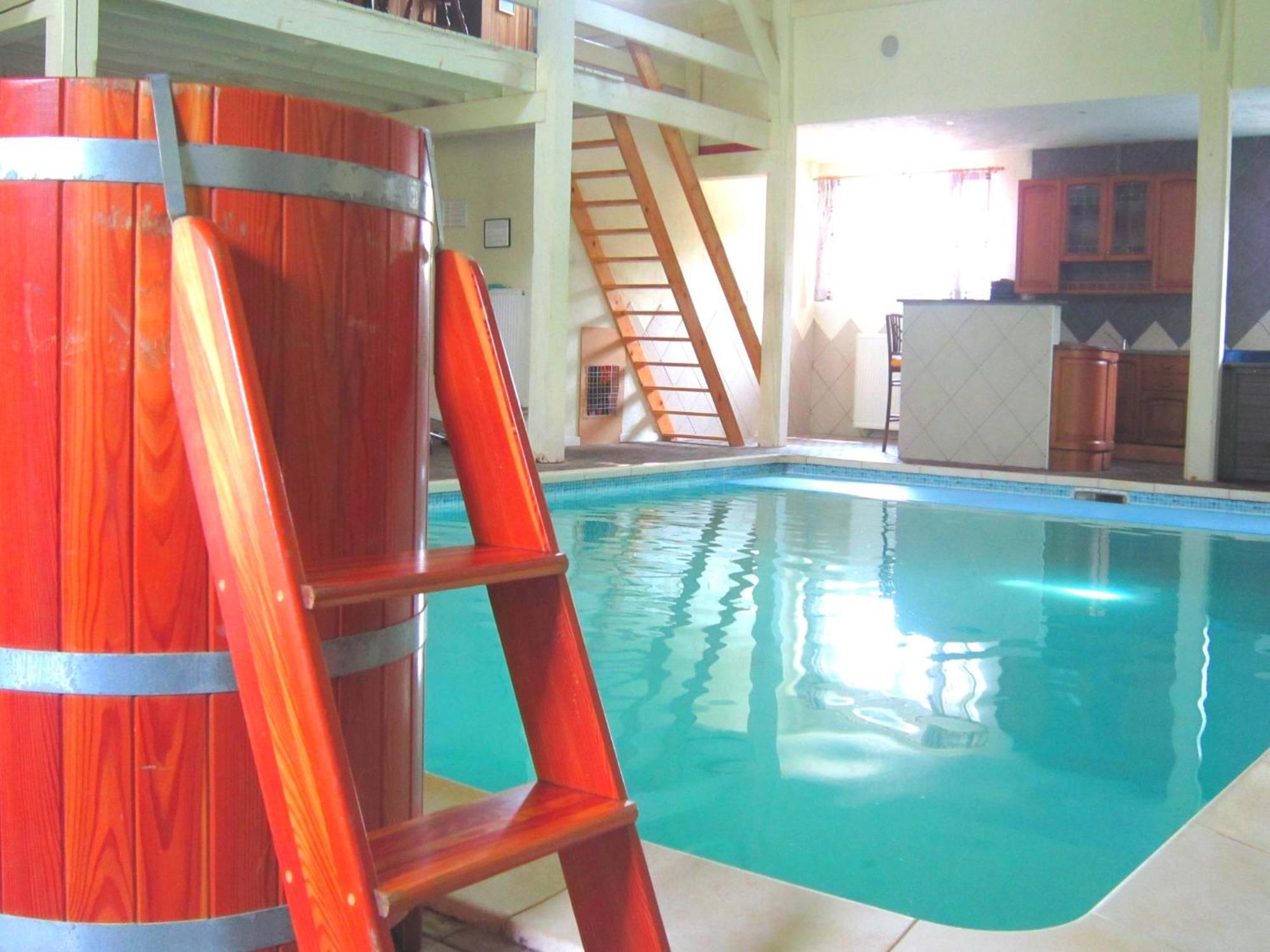 Modern Holiday Home In Sourbrodt With Private Pool Вем Екстер'єр фото