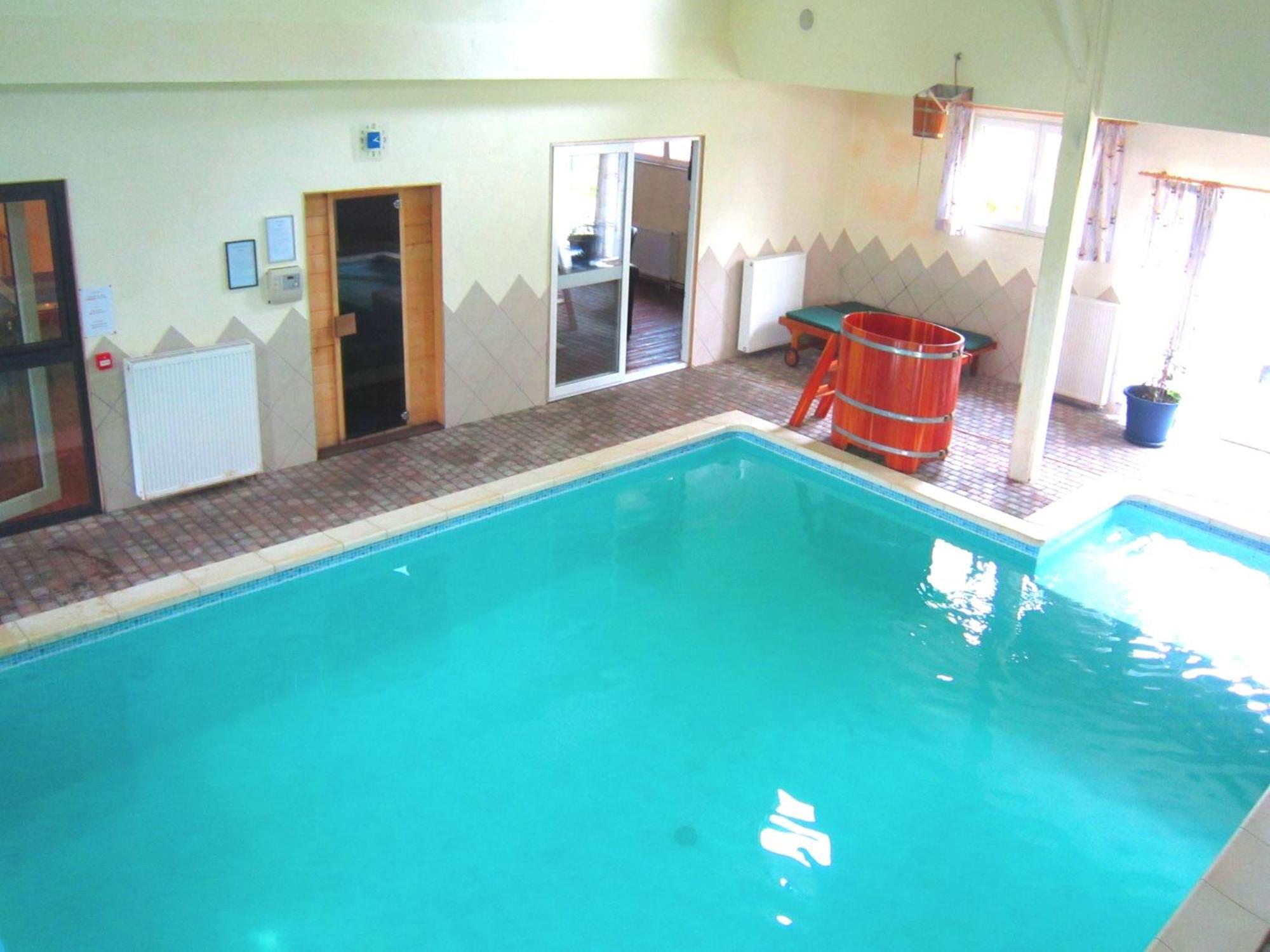 Modern Holiday Home In Sourbrodt With Private Pool Вем Екстер'єр фото