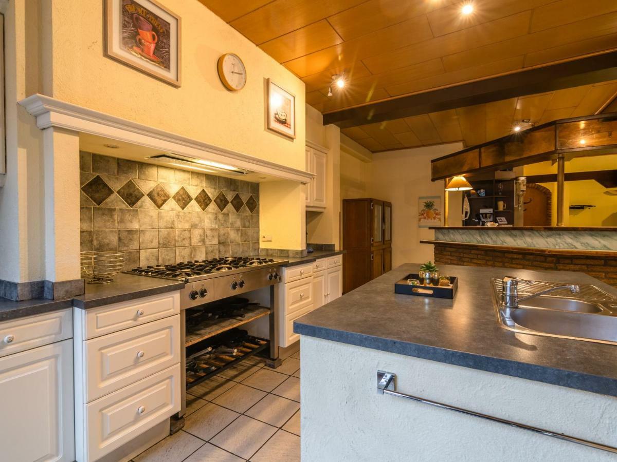 Modern Holiday Home In Sourbrodt With Private Pool Вем Екстер'єр фото